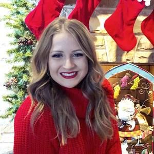 Meet your Posher, Caitlyn